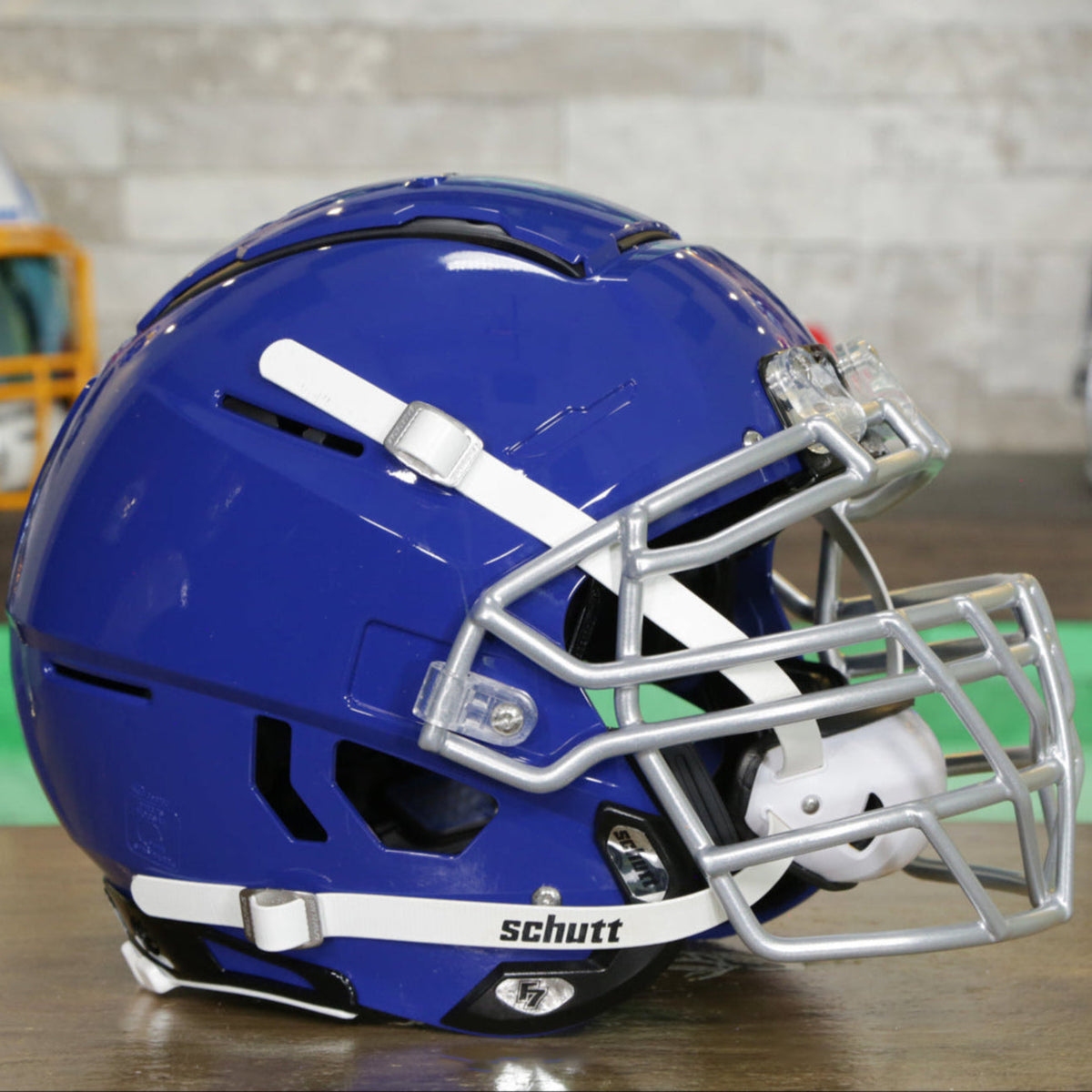 schutt F7 2.0 緑 Mサイズ Schutt F7 2.0 Adult Professional Football Helmet with