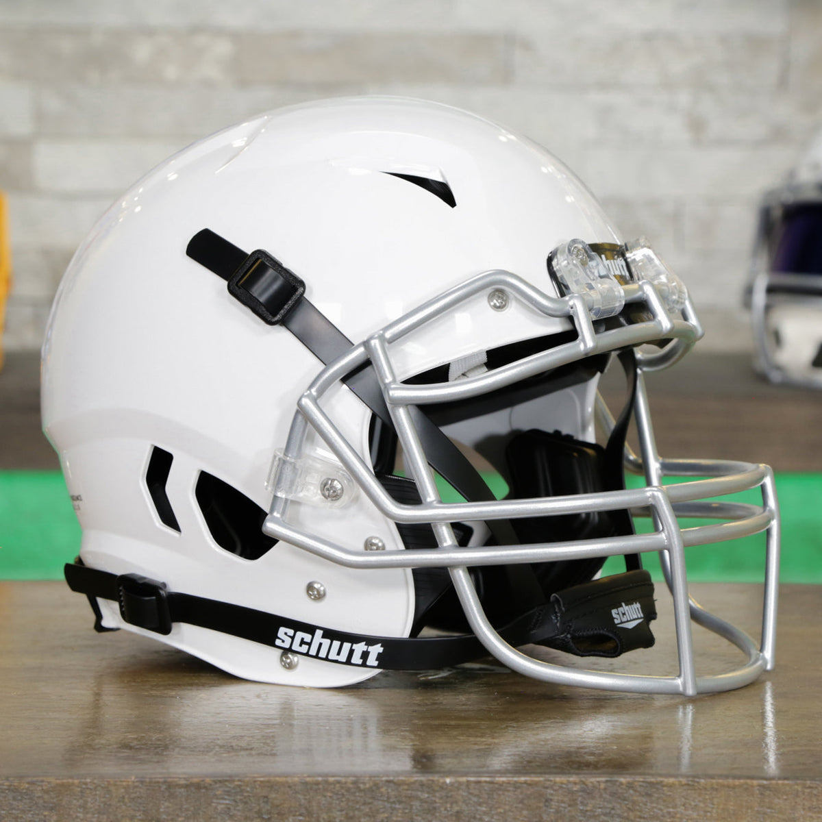 Schutt Vengeance A11 2.0 - YOUTH - The Bat Flip Shop