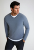 Seamless V-Neck Pullover Shirt by Buki