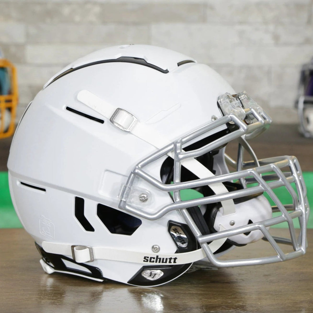 f7 helmet all white Schutt F7 2.0 - ADULT